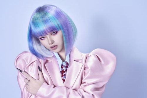 Ra mắt BST tóc mang phong cách cổ điển của NTM tóc Mai Lan