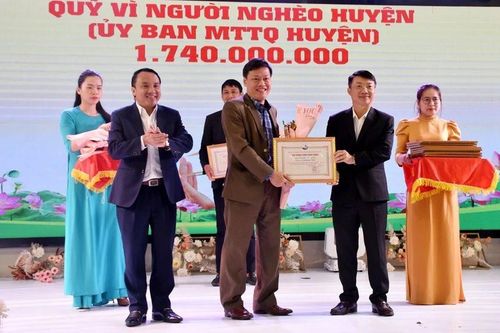 Nghĩa tình trong những căn nhà mới