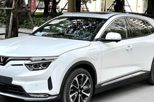 Tuần cuối của năm 2023, ô tô giảm giá sâu để xả hàng