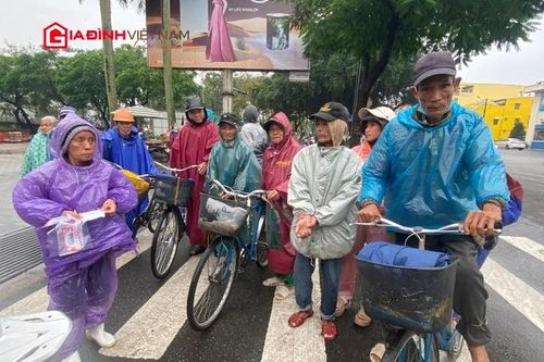 Biệt đội xe đạp thồ 'độc nhất vô nhị' ở đất Cố đô