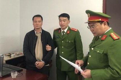 Bắt tạm giam giám đốc lừa đảo du học nước ngoài