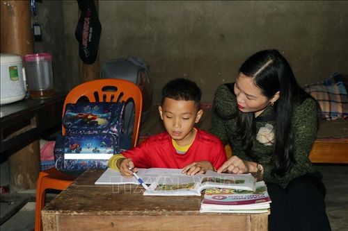 'Mẹ đỡ đầu' của trẻ em có hoàn cảnh khó khăn