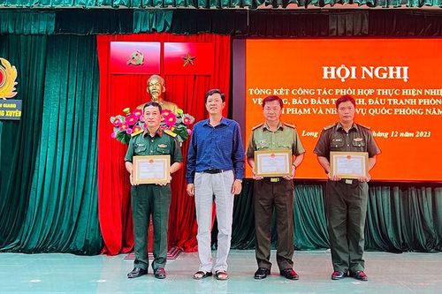 Tăng cường phối hợp, thực hiện quyết liệt, đồng bộ các biện pháp đảm bảo an ninh trật tự