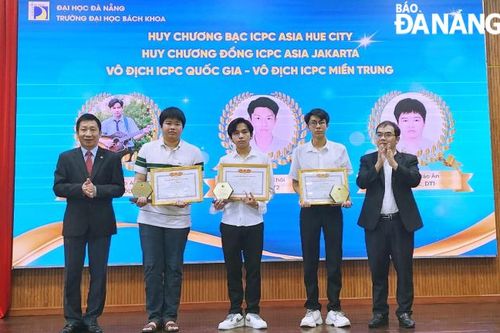 Vinh danh 152 sinh viên đoạt thành tích trong các cuộc thi năm 2023