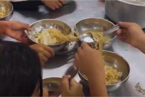 Không nên 'vơ đũa cả nắm'