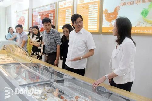 Làm việc với các doanh nghiệp lớn về công tác chuẩn bị hàng Tết