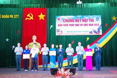 Sư đoàn Phòng không 377 tổ chức chung kết hội thi tìm hiểu pháp luật, kỷ luật năm 2023