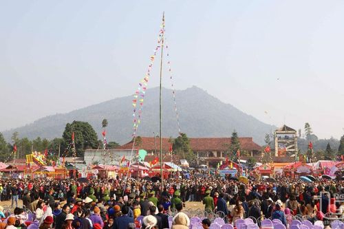 Chờ Xuân, trảy hội Lồng tồng