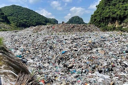 Ninh Bình: Triển khai nhiều phương án xử lý rác thải và ô nhiễm tại bãi rác thung Quèn Khó