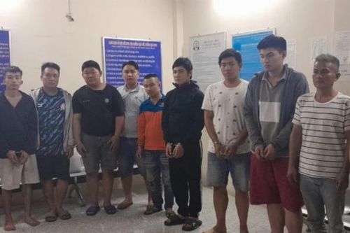 Tránh Công an, hàng chục con bạc chọn hẻm sâu để lập sới gà