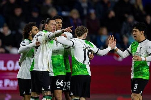 'Chân gỗ' Nunez giải hạn, Liverpool thắng dễ dàng trên sân khách
