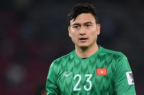 Văn Lâm, Hoàng Đức chấn thương, HLV Philippe Troussier thêm lo lắng