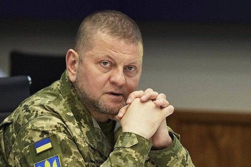 Tổng tư lệnh quân đội Ukraine chỉ trích các văn phòng tuyển quân