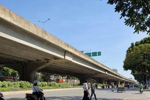 Xử phạt người đi bộ không đúng phần đường quy định - Tạo ý thức thượng tôn pháp luật