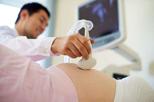 Vì sao cần sàng lọc trước sinh, ai nên sàng lọc?
