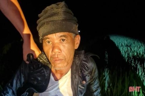 Đâm chết hàng xóm vì nghĩ ném đá vào nhà mình