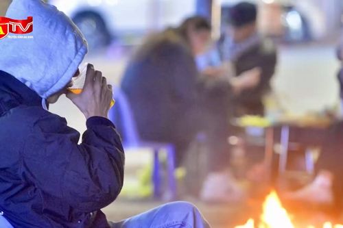 Chuyên gia y tế khuyến cáo trời lạnh không nên uống rượu bia