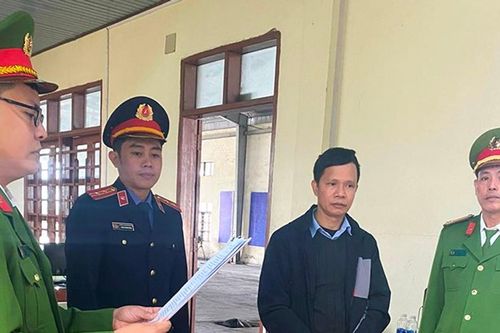Quảng Bình: Bắt Phó giám đốc Trung tâm đăng kiểm nhận hối lộ hơn 120 triệu đồng