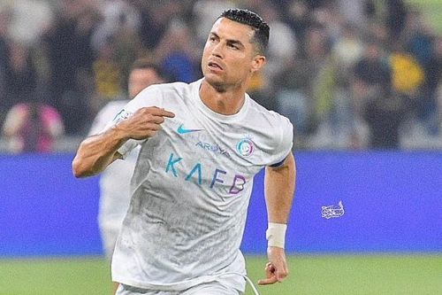 Đừng thần thánh hóa Ronaldo