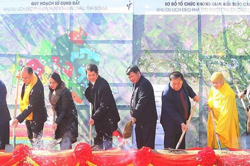 Khởi công xây dựng công trình Đền thờ liệt sĩ trên đèo Phạ Đin