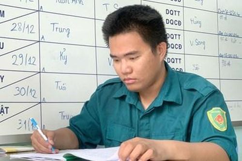 Đảng viên trẻ tình nguyện nhập ngũ