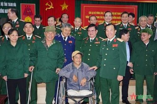Hướng về quê hương