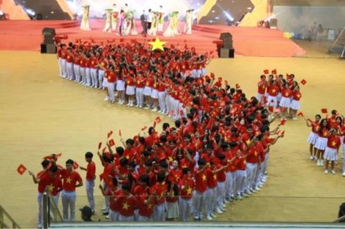 Đặt ảnh đại diện với logo 'Tự hào một dải non sông'