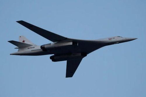 Cùng lúc 4 máy bay ném bom Tu-160M/M2 hiện đại hóa sâu trực chiến