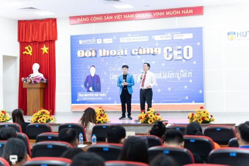 Hàng trăm sinh viên gặp gỡ chuyên gia trong ngành sự kiện và giải trí