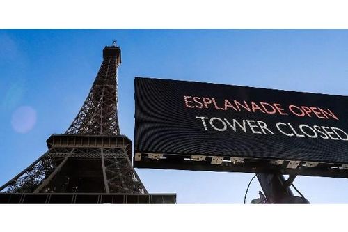 Lý do khiến Tháp Eiffel ở Pháp tạm đóng cửa