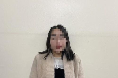 Tạm giữ chủ nhà nuôi nhân viên nữ để bán dâm