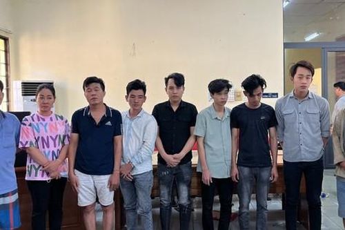 Phá tụ điểm cá độ bóng đá núp trong quán cà phê ở TPHCM