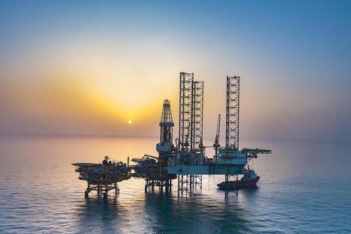 Giá dầu hôm nay (28/12): Dầu thô quay đầu giảm
