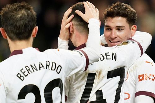 Man City thắng ngược Everton: Nhà vô địch trở lại