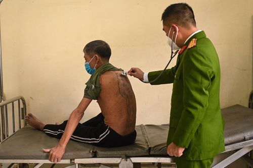 'Tôi thấy biết ơn vì được các cán bộ trại giam chăm sóc'