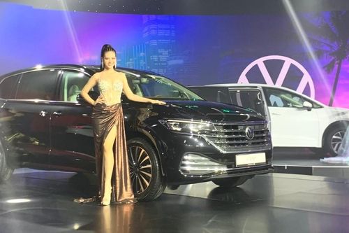 Volkswagen Viloran 'nhập mâm' MPV cỡ lớn, giá cao hơn hẳn KIA Carnival