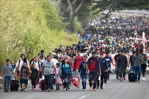 Mỹ và Mexico nhất trí duy trì mở cửa khẩu biên giới