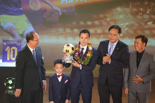 Văn Quyết, Quang Hải bị loại khỏi danh sách rút gọn QBV Việt Nam 2023