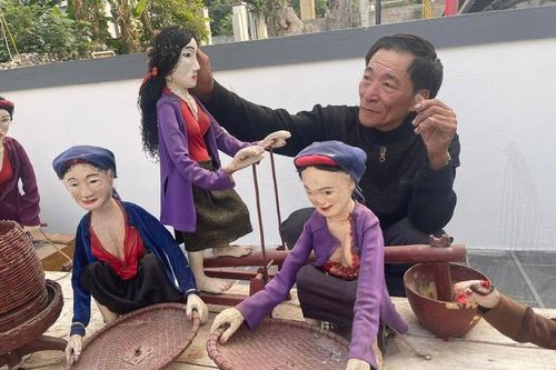 Lão nông gần nửa cuộc đời 'hô biến' phế liệu thành những con rối điện độc đáo