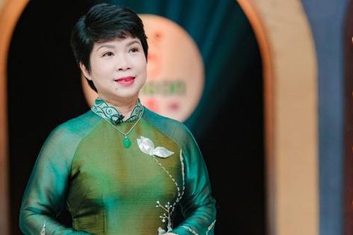NSND Bạch Hạc chia sẻ cách nấu bún bò chuẩn vị Huế