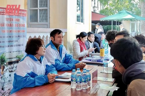 Thị trường lao động nhộn nhịp cuối năm