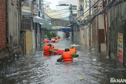 Đẩy nhanh tiến độ thi công, đề xuất đầu tư nhiều công trình chống ngập nước