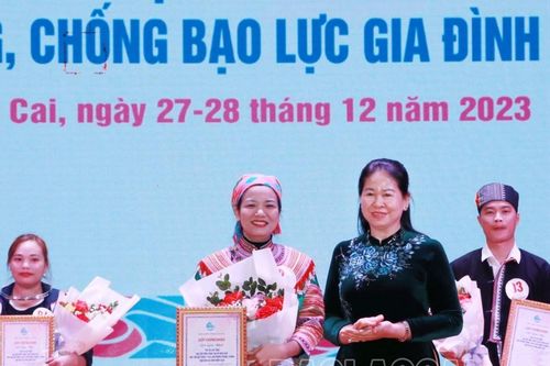 Đội thi huyện Bảo Yên đoạt giải Nhất Hội thi các mô hình sáng tạo và hiệu quả thay đổi nếp nghĩ, cách làm trong phòng, chống bạo lực gia đình năm 2023