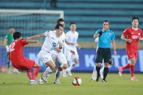 Thép Xanh Nam Định củng cố ngôi đầu, Hoàng Anh Gia Lai chấm dứt 7 trận không thắng