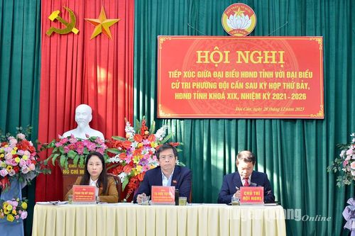 Đồng chí Bí thư Thành ủy Tạ Đức Tuyên tiếp xúc cử tri tại phường Đội Cấn