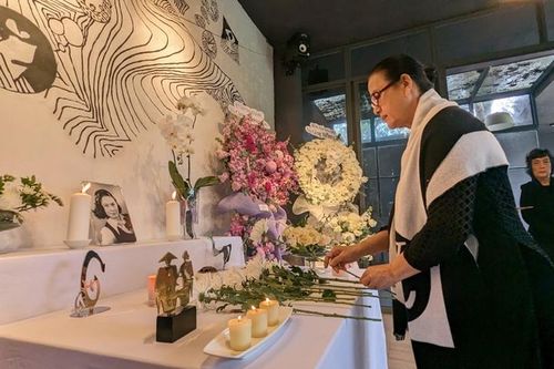 Tưởng niệm phu nhân cố danh họa Lê Bá Đảng