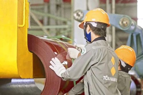 Dừng đầu tư vào Nhà máy Ống thép, Thép Nam Kim (NKG) muốn dồn lực cho mảng thép mạ cao cấp?