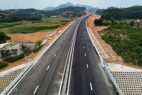 Khởi công 14 dự án cao tốc trong năm 2024