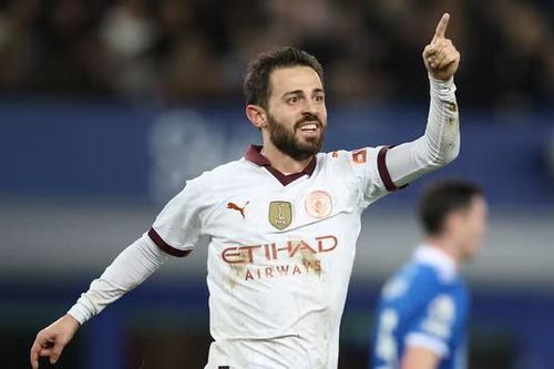 'Đè bẹp' Everton, Man City chính thức quay trở lại top 4
