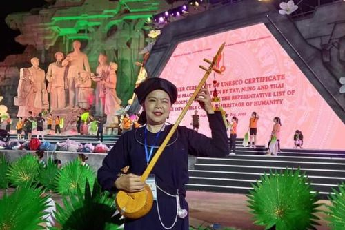 Nghệ sĩ Then - người thổi hồn thanh âm vào năm tháng